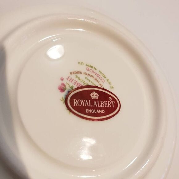 Royal Albert Bone China England Flower of the Month Cosmos 1970 - Picture 4 of 9